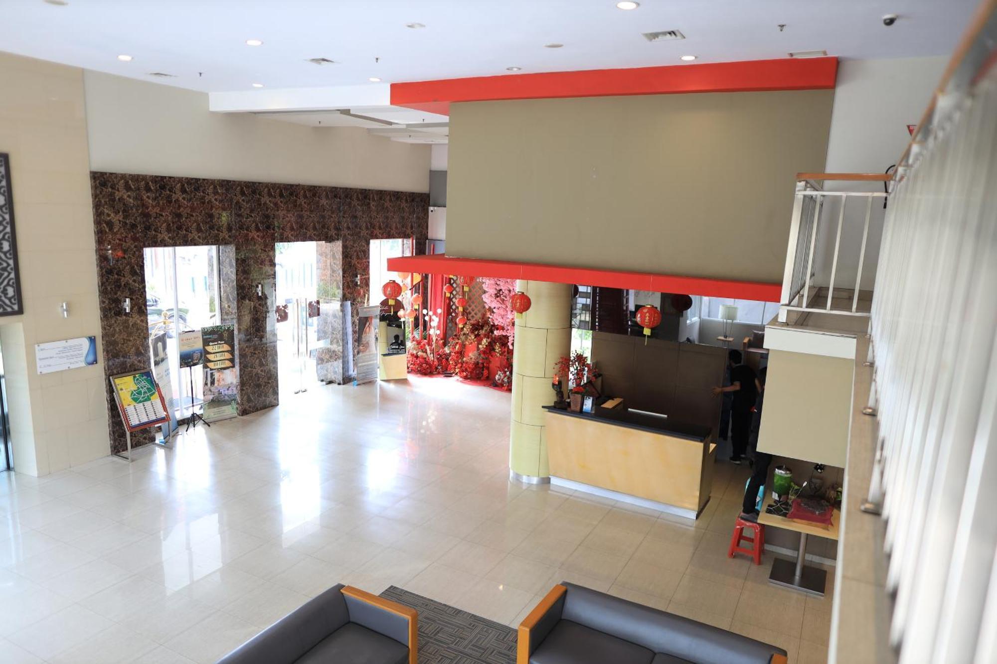 Metland Hotel Cirebon Εξωτερικό φωτογραφία