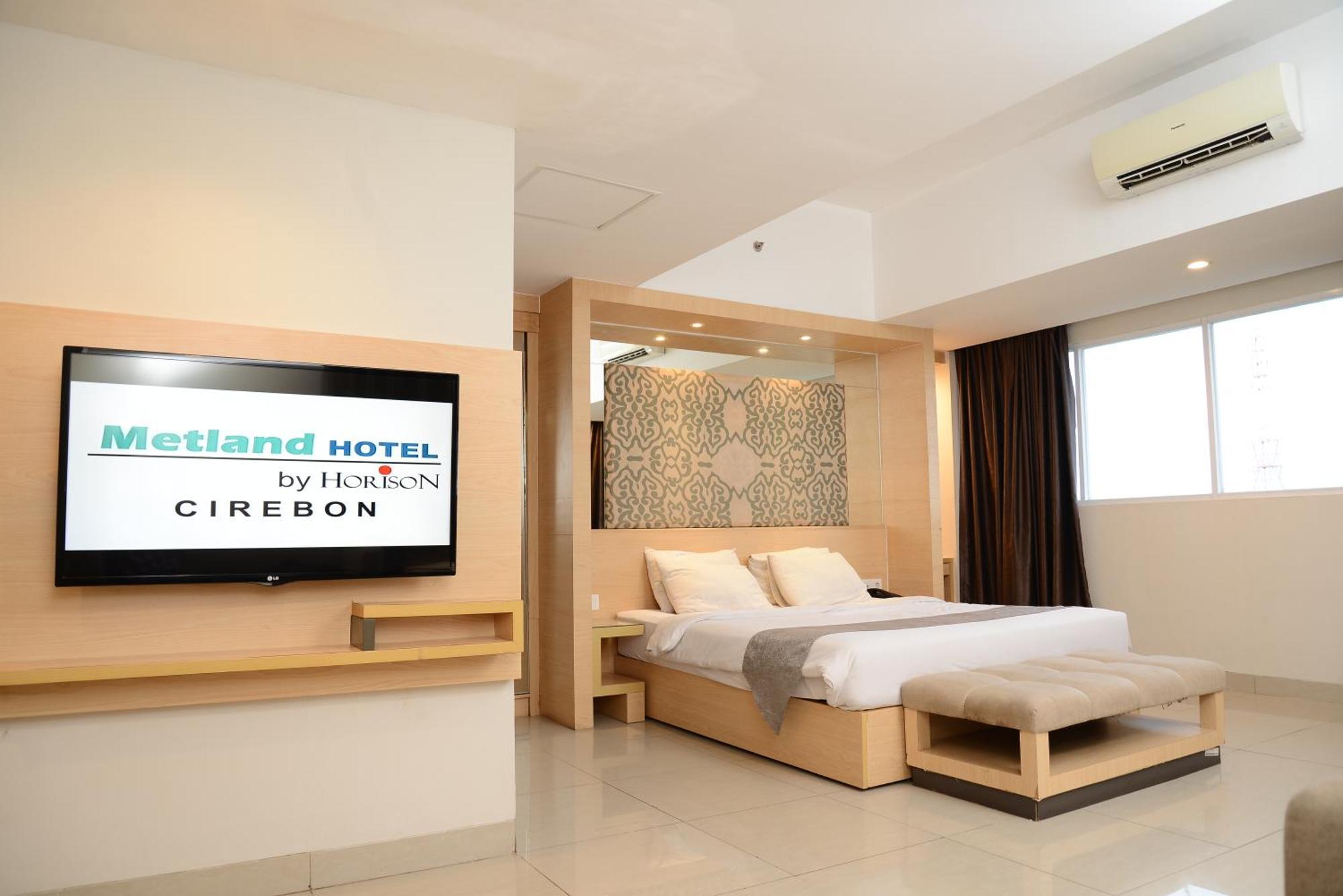 Metland Hotel Cirebon Εξωτερικό φωτογραφία