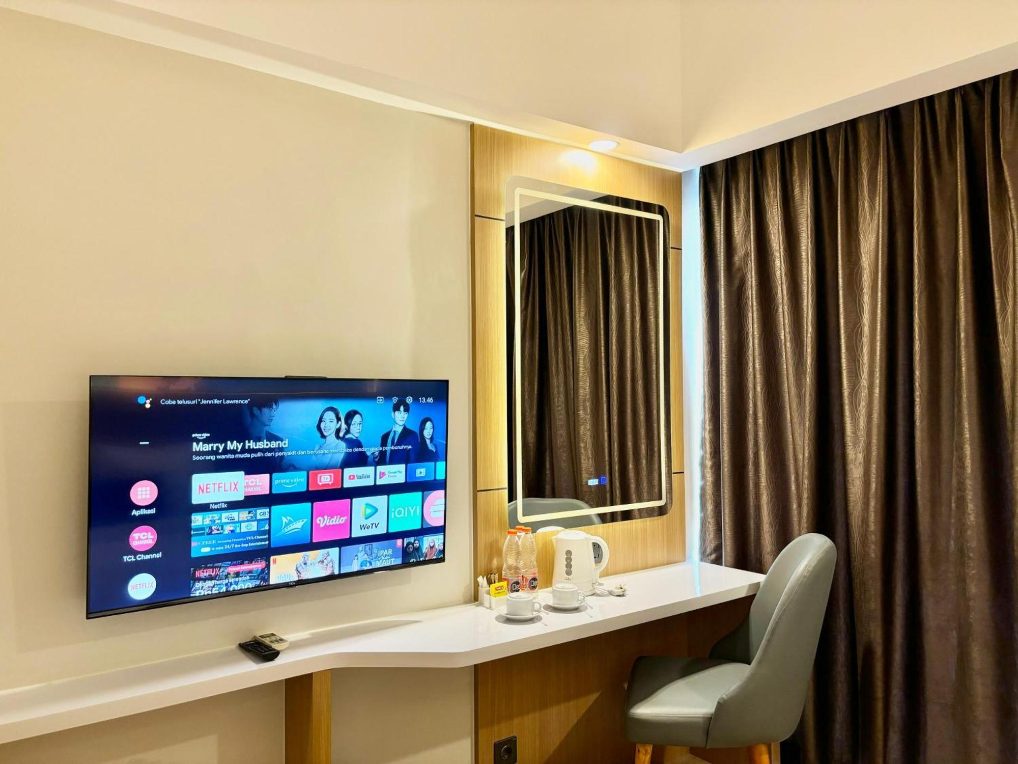 Metland Hotel Cirebon Εξωτερικό φωτογραφία