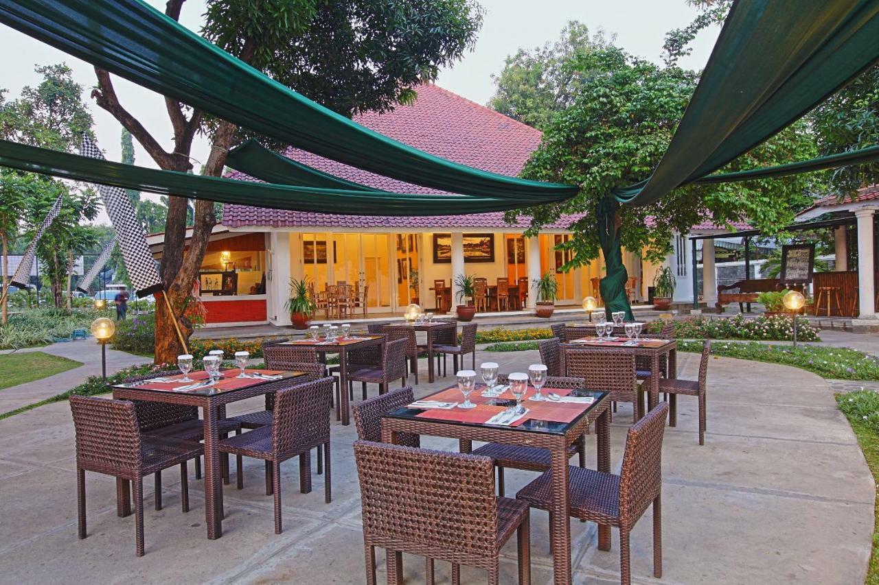Metland Hotel Cirebon Εξωτερικό φωτογραφία